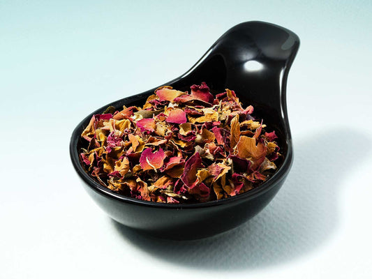 Okvětní lístky růží - červená barva 10g